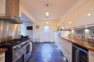 Photo 9- click for photo gallery